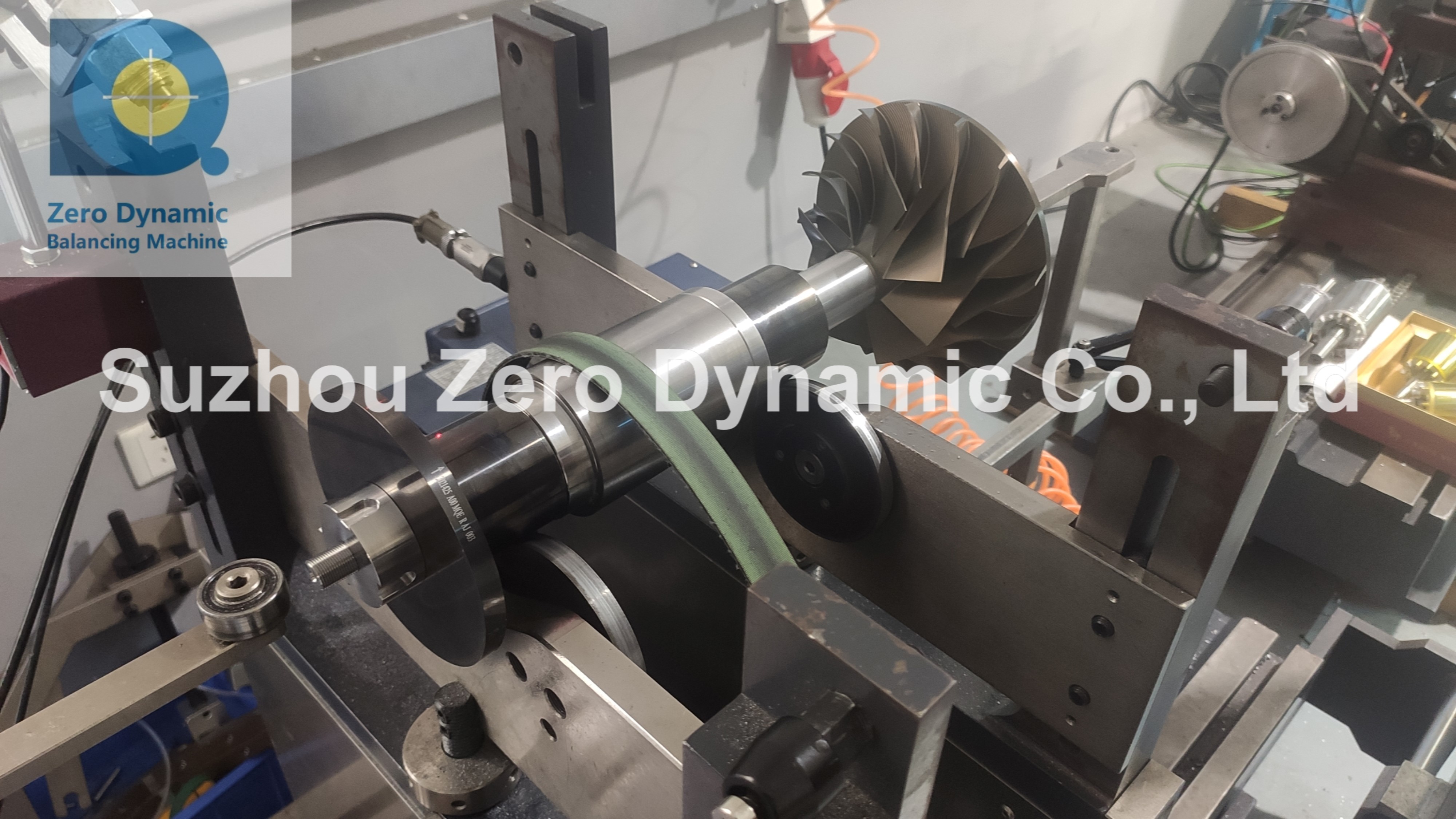 Soft Bearing Mechanical Spindle / Electrical Spindle Balancing Machine High Precision Spindle Balancer