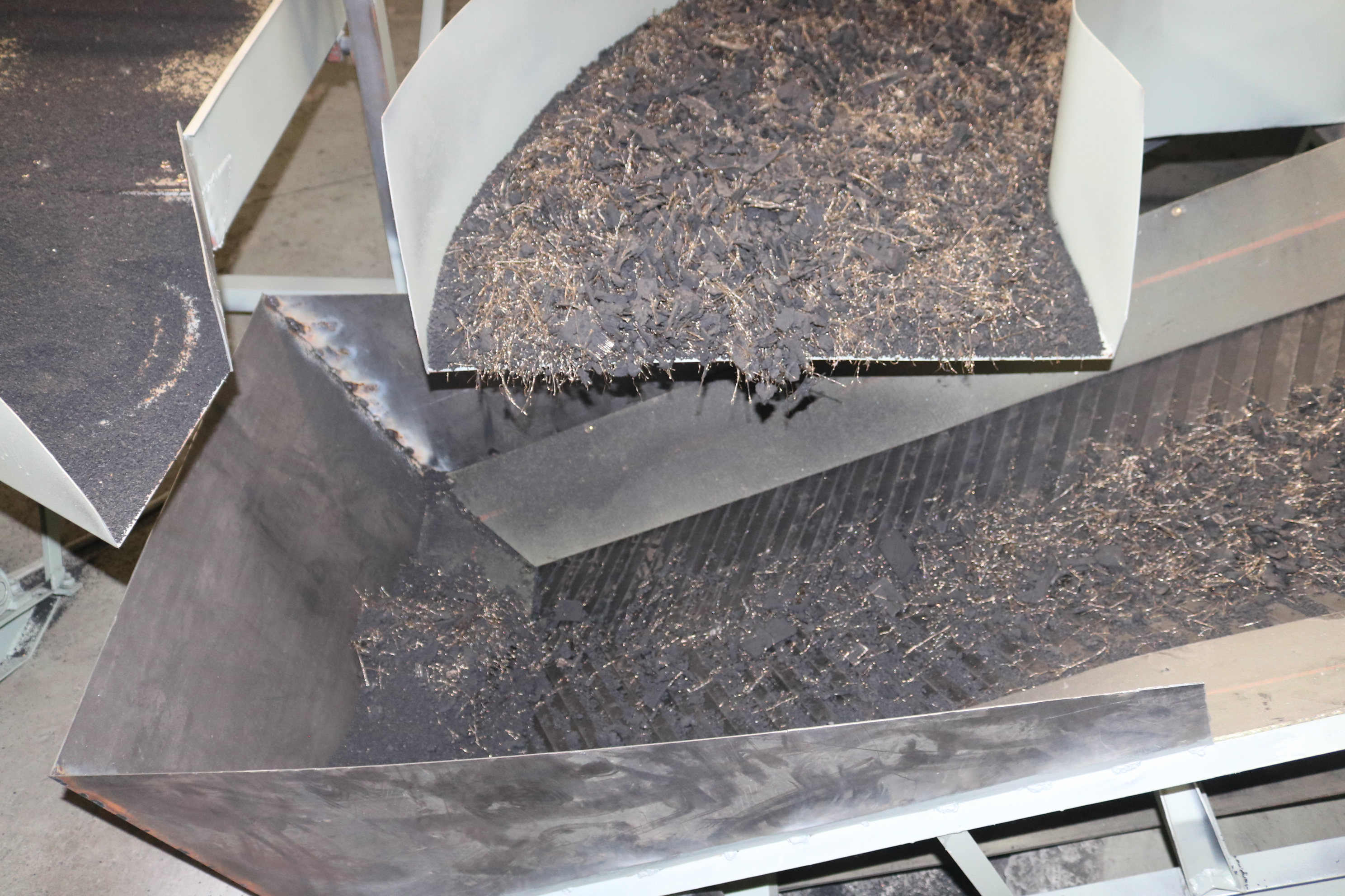 Rubber Cutting Machine Automatic Waste Tire Recycling Machine Tyre Strip Making Machine