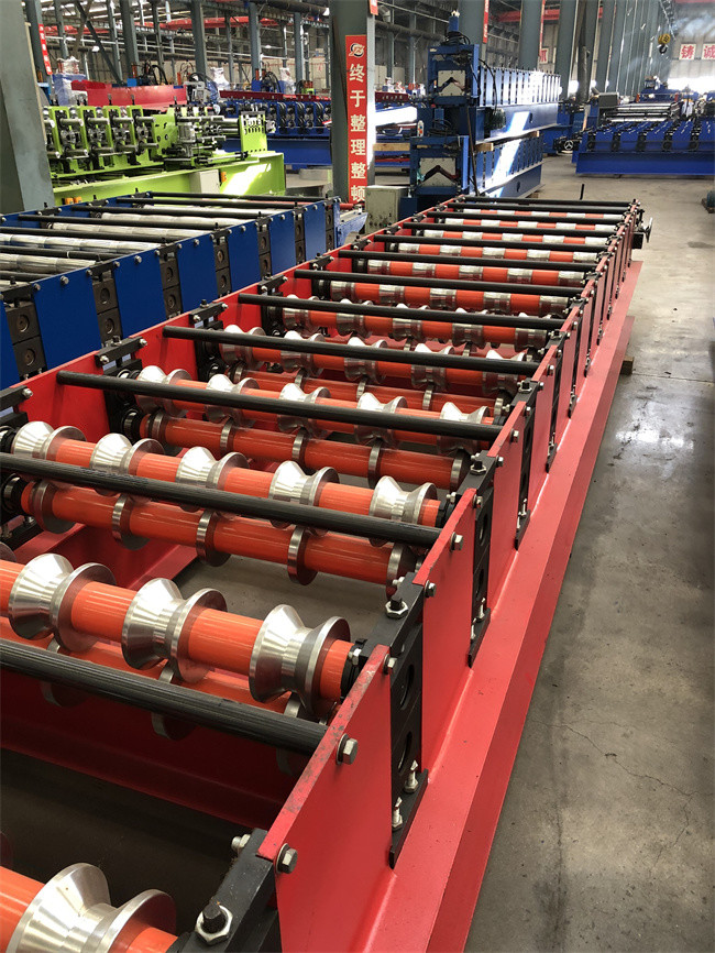 Automatic high speed roof panel roll forming machine use for Construction Material