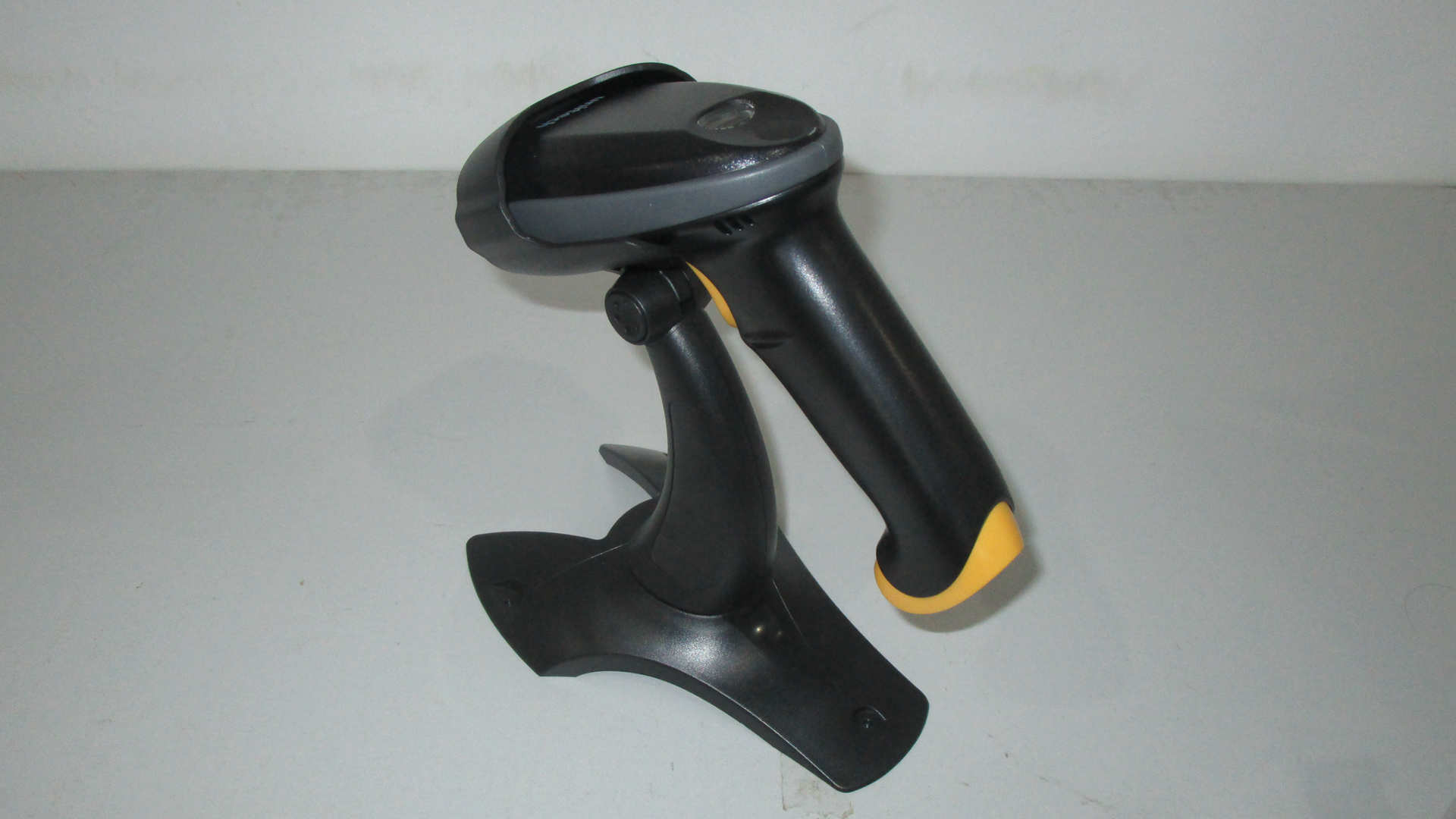 5.2inch Seuic CRUISE 1 Android Handheld PDA Barcode Scanner QR Mobile Device