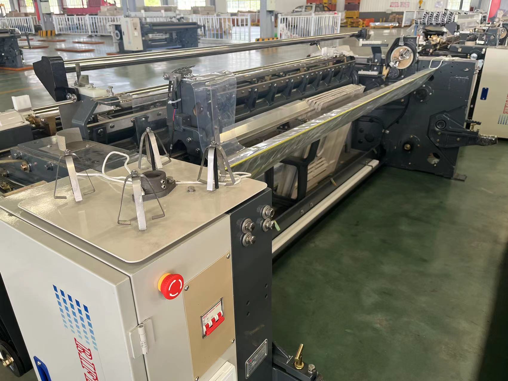 Dobby Water Jet Power Loom Machine 190cm Plain Mechanical Heavy Weight Fabrics