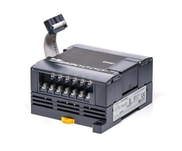 Quality Automobile Omron CP1W-TS102 Temperature Sensor Unit IP20 rated for sale