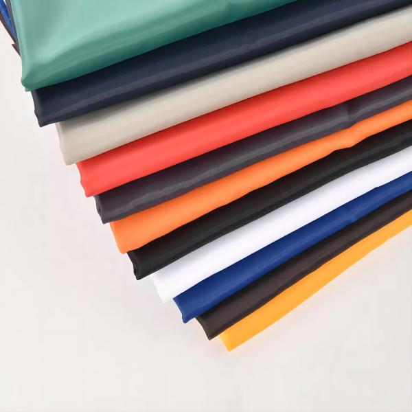 Quality Waterproof Nylon Polyester Fabric 68x68 Density Solid Pattern Breathable 7.5-8.5 Oz/yd2 for sale