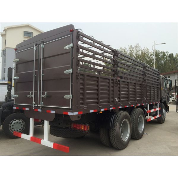 Heavy Cargo Truck , Small Cargo Truck Euro II Emission Standard 371hp
