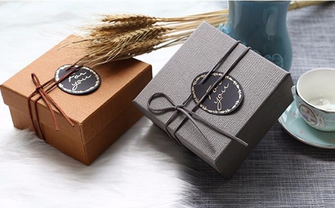 Custom design gradient color luxury paper packaging gift box with lid,Paper Flower Box Florist Bouquet Box Packaging Ros
