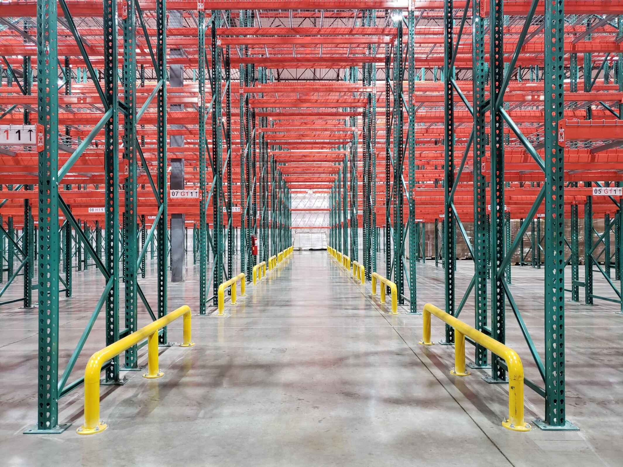RMI Cetified American Standard Teardrop Storage Racking System