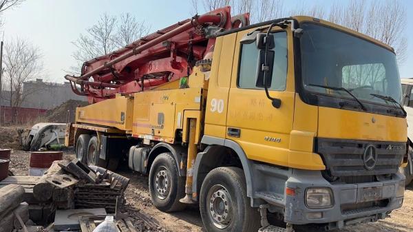 After-sales Service Avaliable 2013 46m Concrete Cylinder Concrete Pump Truck