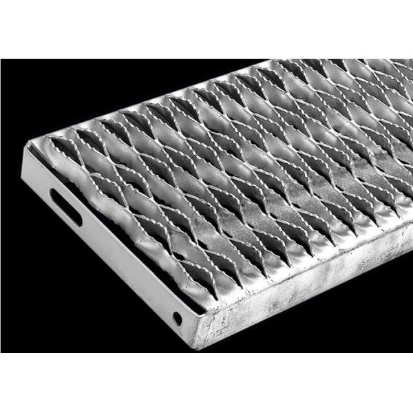 Perforated Serrated Grating , Grip Strut Safety Grating For Stair Treads