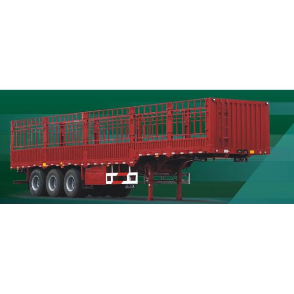 Dongfeng 3 Axle Semi Trailer , Lattice Fence Cargo Semi Trailer For Horse Transportation