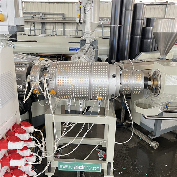 HDPE Plastic Extrusion Machinery Solid Wall Pipe Extrusion Production Line