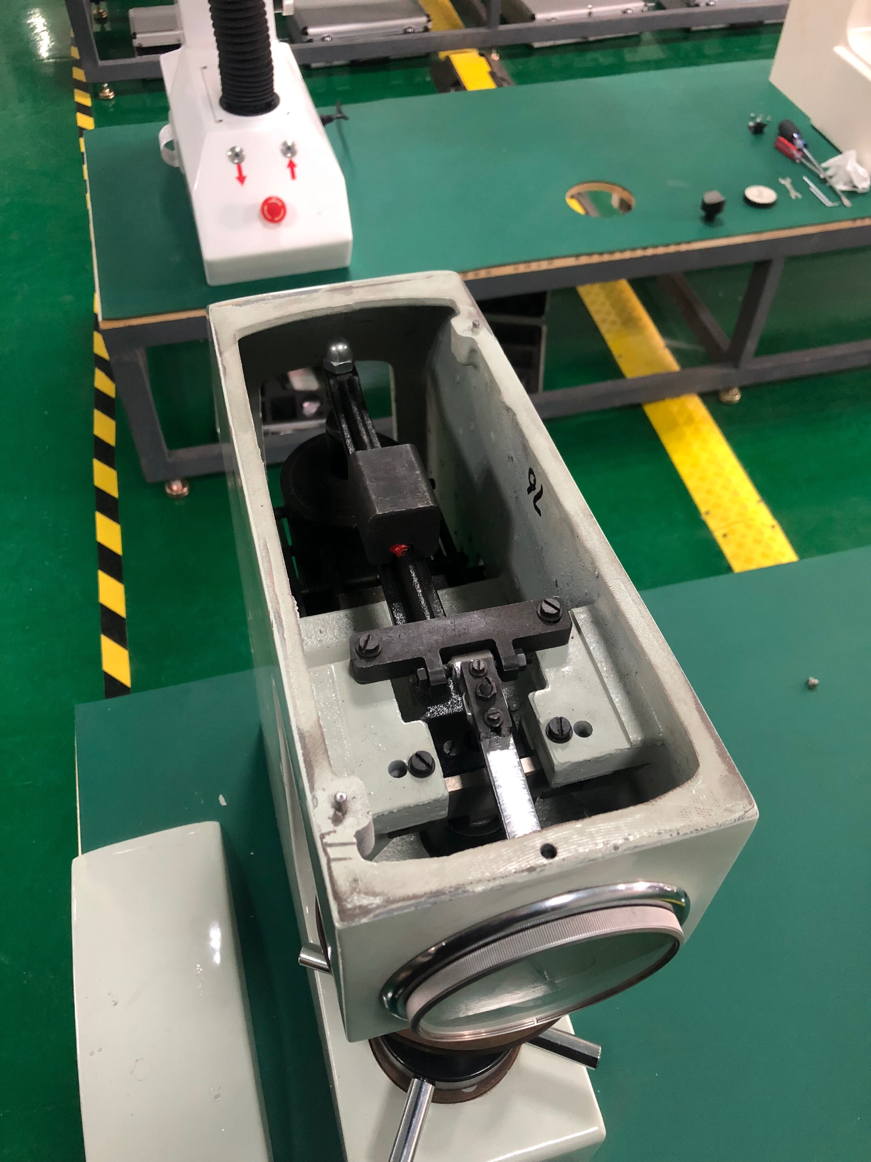 HR15T HR30T HR45T Micro Vickers Hardness Tester Manual Automatic Turret