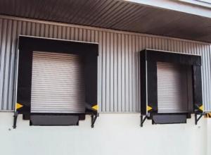 China Custom Retractable Dock ShelterLoading Dock Shelters Dock Door Shelter Polyester Fabric wholesale