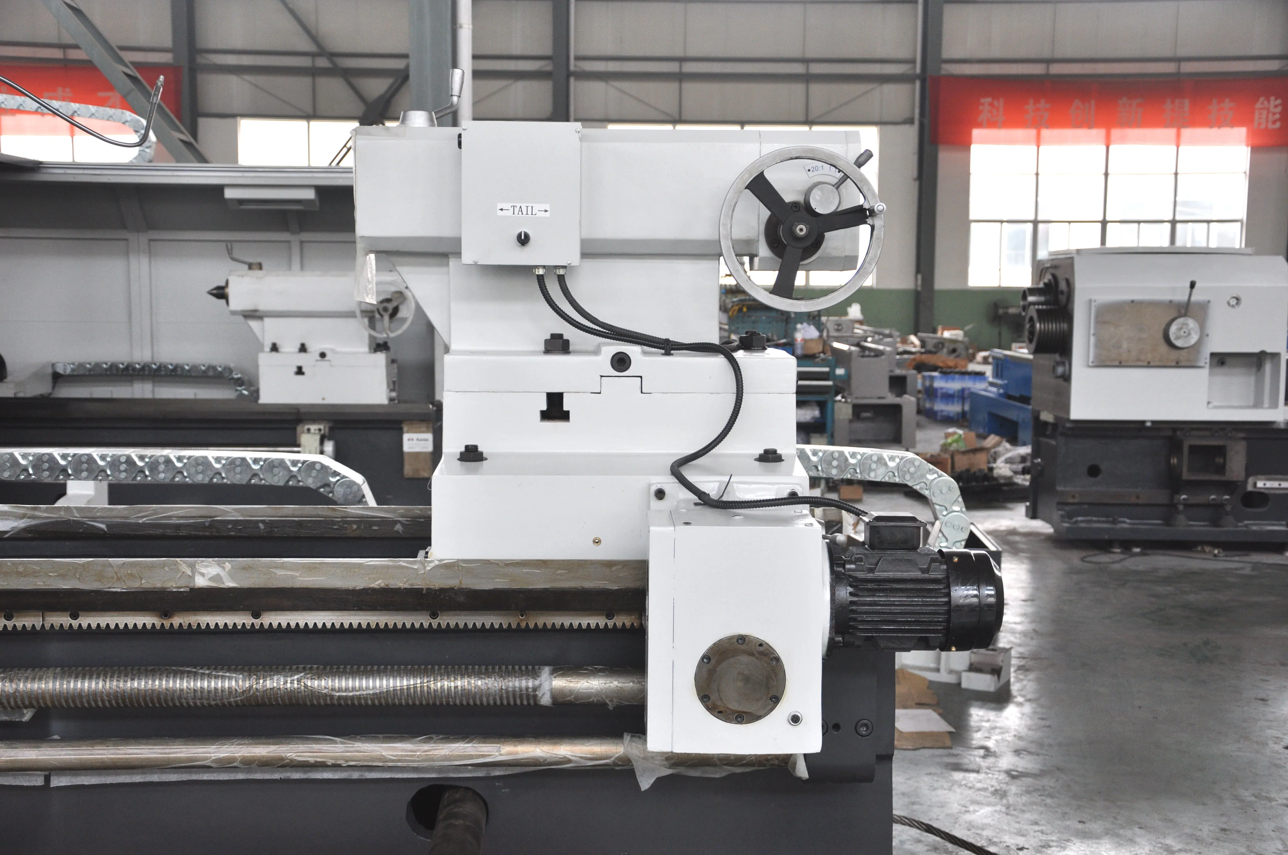 CW61125 Big Bore Heavy Duty Turning Lathe Machine Price Horizontal Lathe Machine