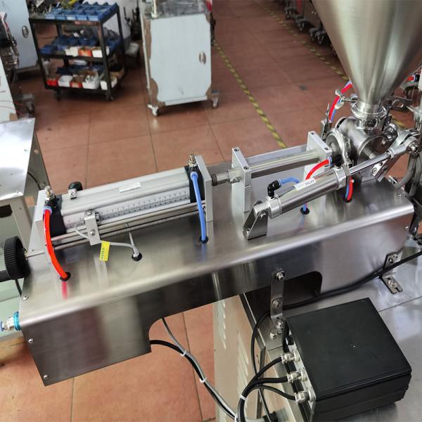 1ml Thick Sauce Liquid Packer Machine SS304 High Speed Liquid Filling