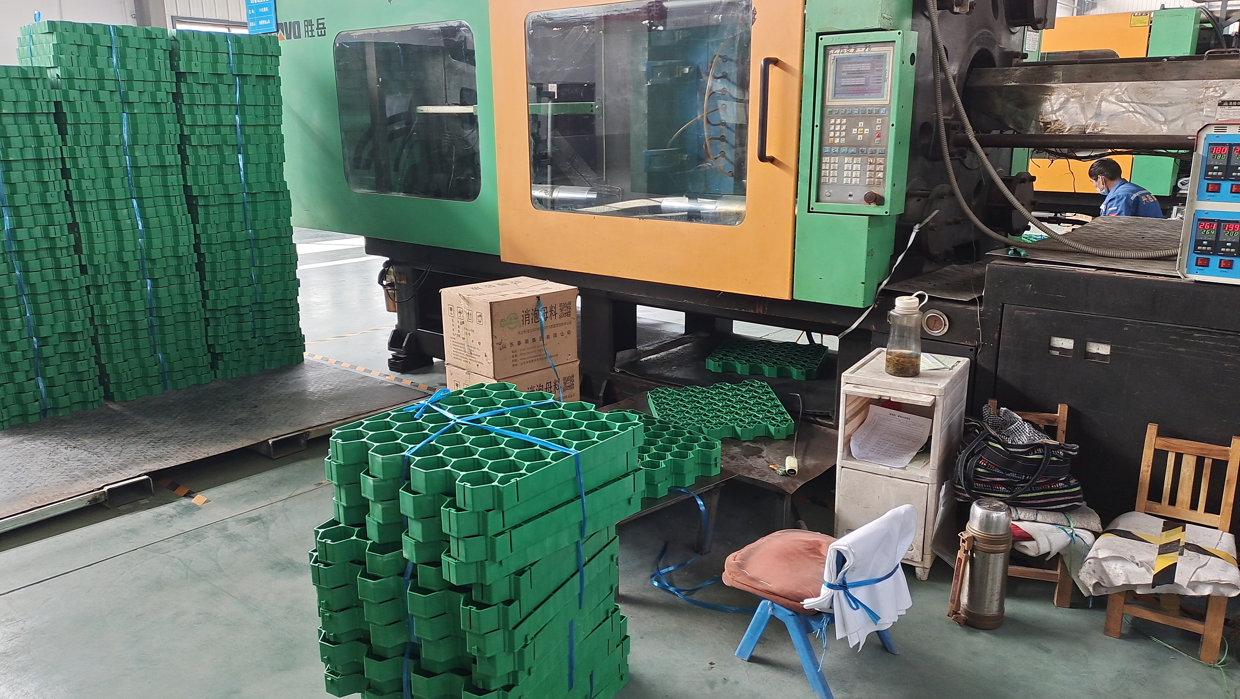HDPE Plastic Planting Grass Paver Grid for Parking Lot and Driveway at 500mm Length
