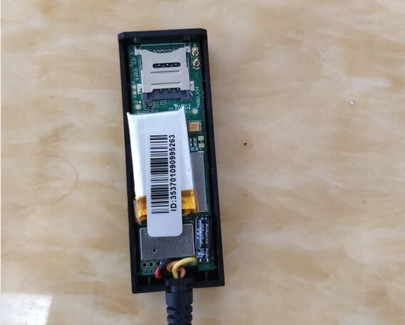 Mini Size Automotive Gps Tracker Hidden Covert No Screen With Battery Built - In