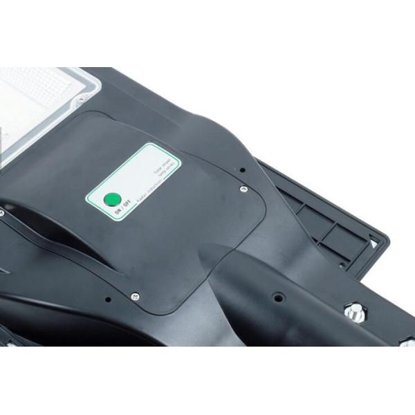 200W Parking Lot 110lm/W All In One LED Solar Street Light