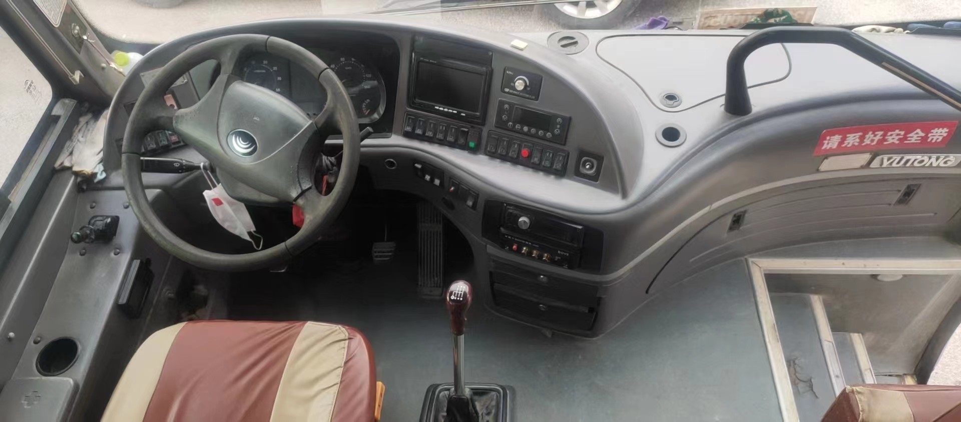 2012 Year 53 Seats Used Coach Bus Yutong ZK6129HD With Cummins Diesel Engine Double Door
