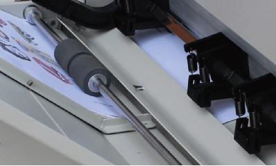 High Speed Vinyl Die Cut Sticker Machine Continuous Sticker Label Cutting Machine