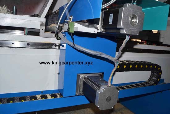CNC wood turning machine DSP control easy to use CNC wood Lathe