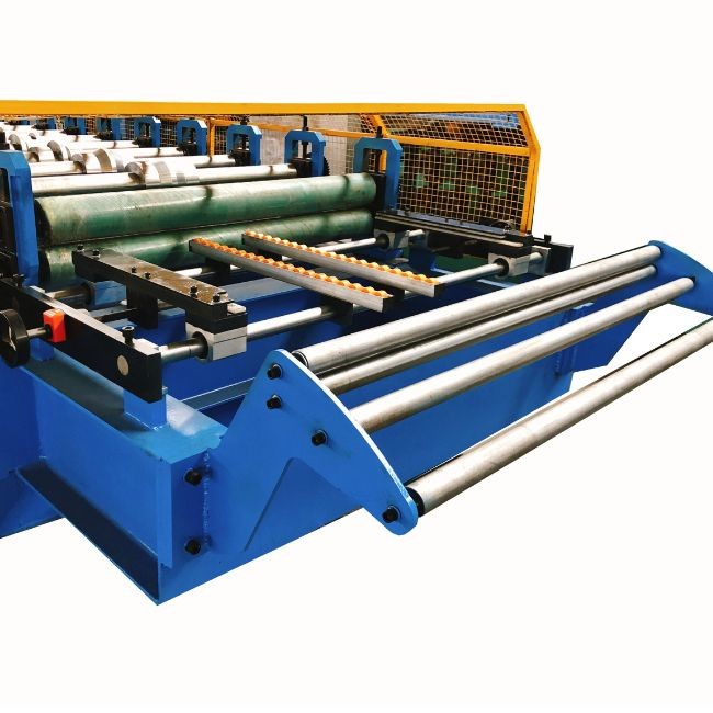 Electric Steel Trapezoidal Sheet Roll Forming Machine With Rolling Speed 0.3-0.8mm Capacity