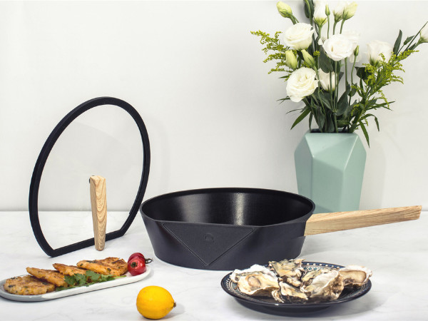 OEM SGS 10Inch Cast Iron Skillet Aluminum Frying Pan For High Heat Cooking