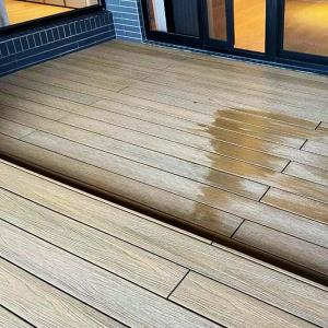 China Embossed WPC Composite Decking Board Panel Anti Slip Low Maintenance wholesale