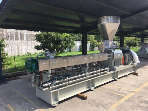 Quality Compounding Twin Screw Extruder For Recycling Fillers Masterbatch Making for sale