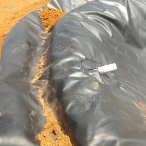 China 1mm 2mm HDPE Geomembrane For Landfill And Mining Project and Contemporary Design Style on sale