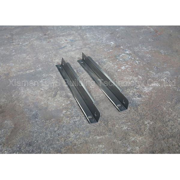 1.5 - 2.0 Thickness Shelf Bracket Roll Forming Machine With Servo Feeding Device