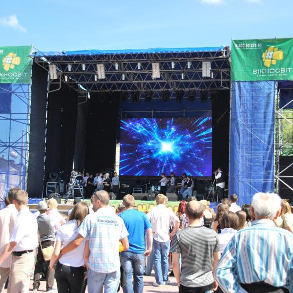 IP65 Protective P6 Outdoor Led Video Wall , Led Backdrop Screen 6m Viewing Distance
