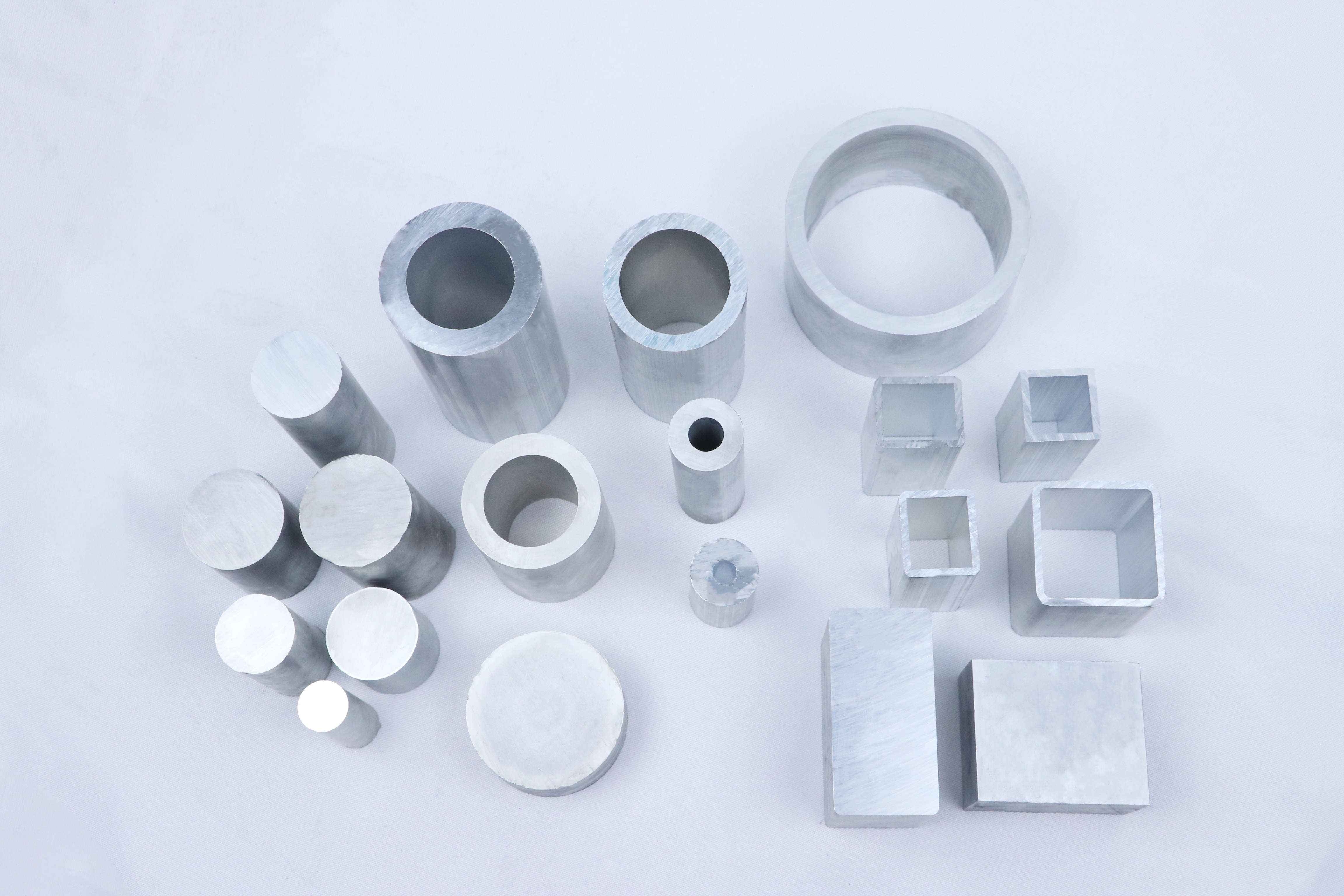 Custom Sized Anodized Cleanroom Aluminum Extrusions For High Purity Industrial Applications