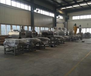 China Skin Removing Peanut Peeling Machine And Splitting Machine Auto Operation wholesale