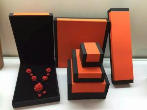 China Fashion Orange Paper Plastic Hinged Jewelry Gift Boxes Recyclable wholesale