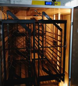 Self Rotating Styrofoam Chicks Hatchery Machine Hatching Incubator 4000 Egg Incubator