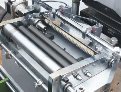 Automatic Label Die Cutting Machine Hot Stamping Die Cut Sticker Machine