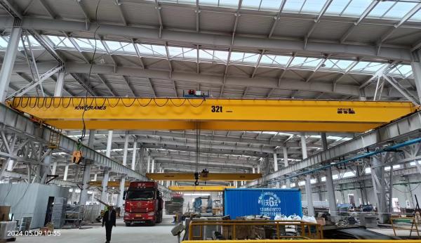 Quality Electric Double Girder Overhead Traveling Crane 20 Ton 6m-30m Lifting for sale