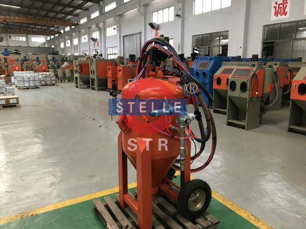 Quality Water Wet Sand Blasting Machine / Wet Sandblasting Equipment Adjustable for sale