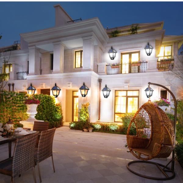 3.2V 500mA IPX4 Outdoor LED Wall Lamp SMD2835 Flame Flickering