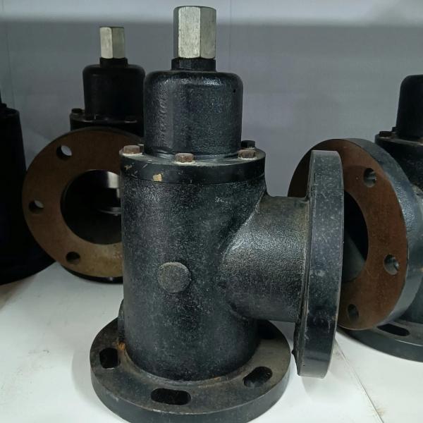 Quality Fusheng OEM  replacment 2605332330=71161412-47000 Minimum Pressure Valve For Air Compressor for sale