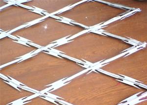 China Hot Dipped Galvanized Diamond Concertina Wire Fencing 500mm Coil Diameter wholesale