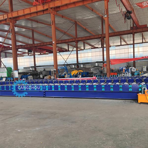Russia Popular H44 Steel Profile Galvanized Roofing Panel Roll Forming Machine