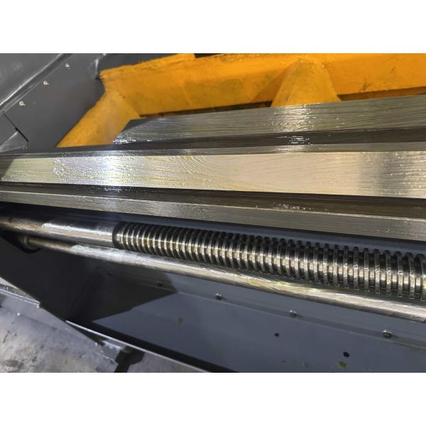 CW6180F Heavy Horizontal Ordinary Lathe High-rigidity Guide Rail Width 600mm Floor Manual Lathe