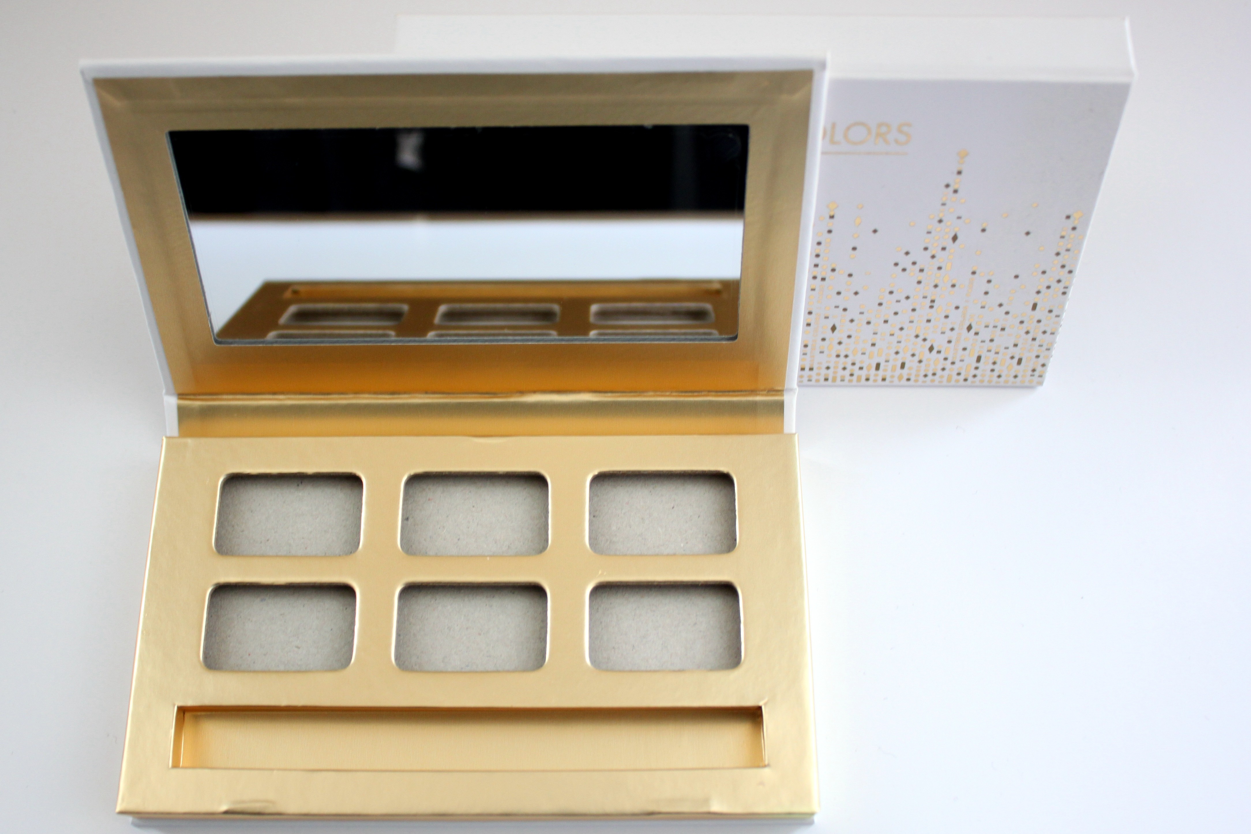 Matte Gold Empty Eyeshadow Palette Metalized Paper Customized With Brush