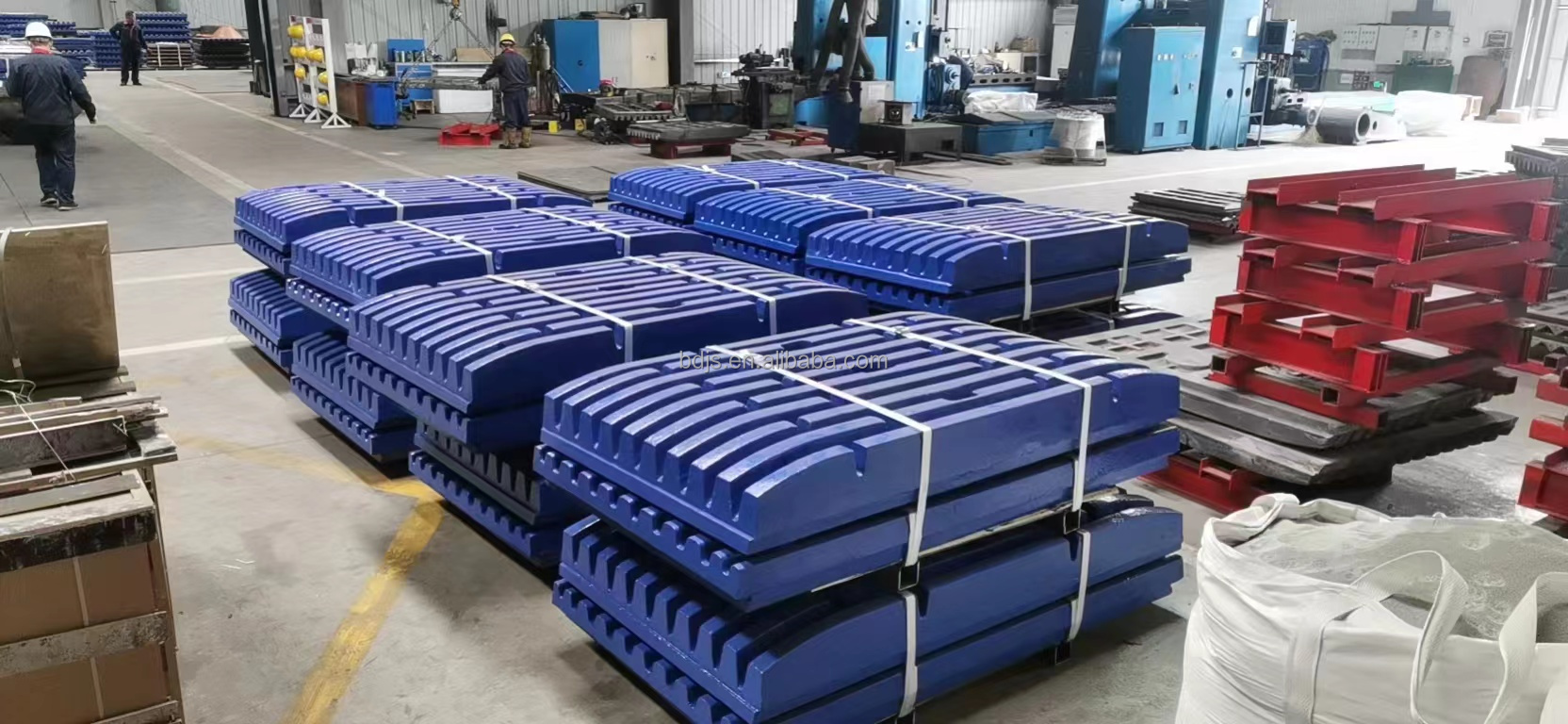 NP13 15 Impact Crusher Spare Parts Blow Bar for Durable Mineral Processing Needs