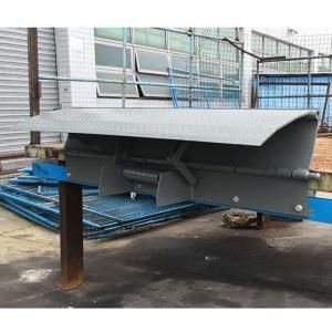 China Manual Mechanical Leveler Warehouse Dock Leveler 6000kg Loading Capacity wholesale