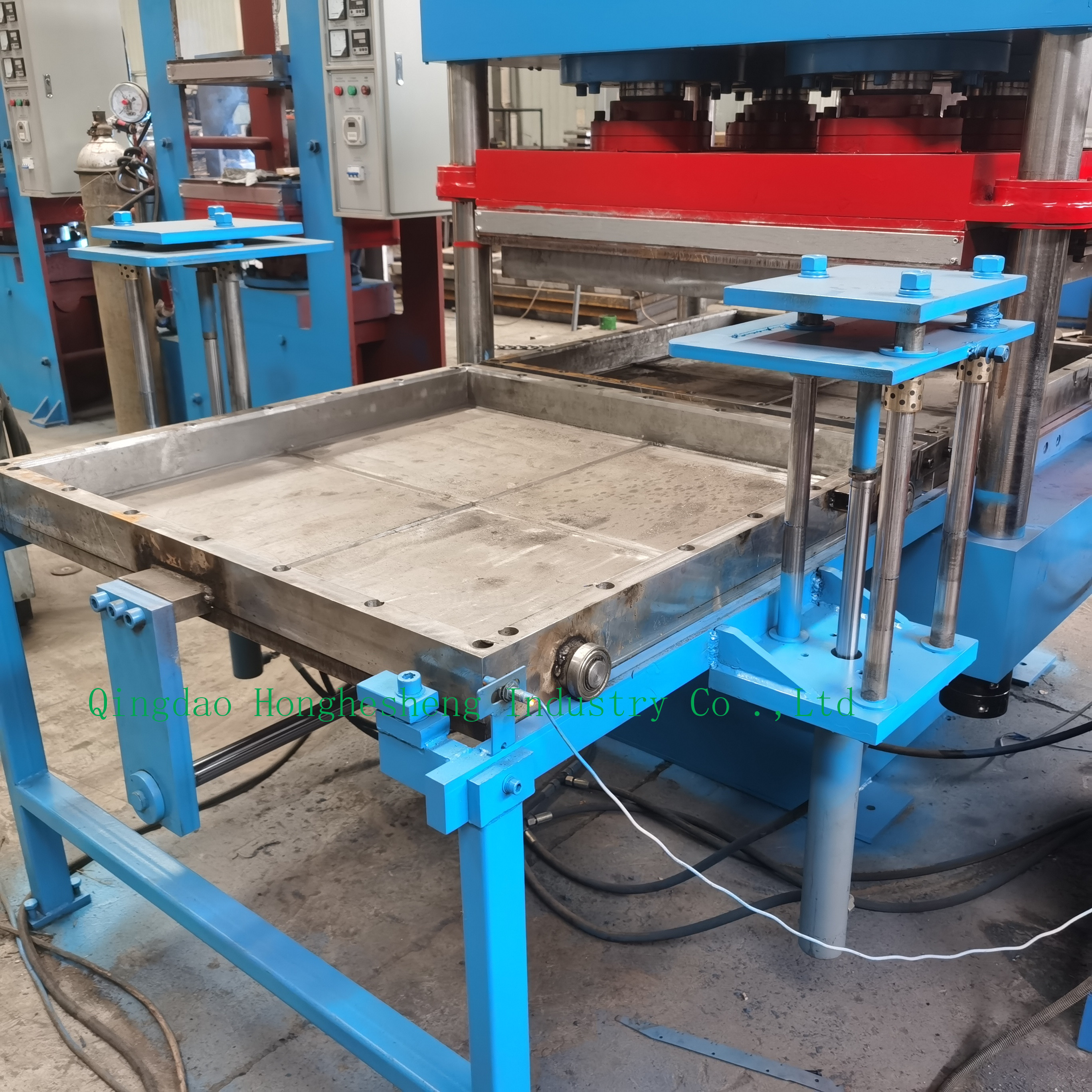 Outdoor Sports Rubber Floor Tile Vulcanizing Press Machine Anti Skid