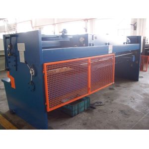 China 6×2500 Hydraulic Swing Beam Shearing machine metal sheet cutter wholesale