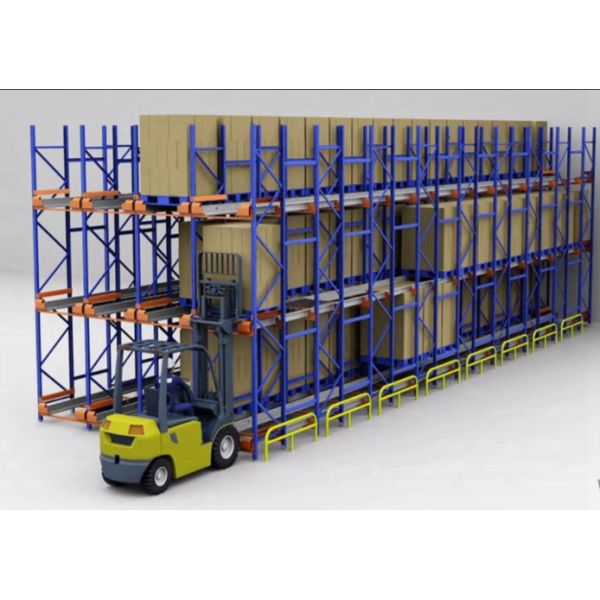 Q235 / Q345 Material Warehouse Shuttle System , Corrosion Protection Pallet Racking System