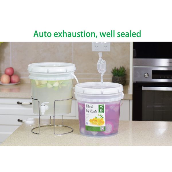 Eco-Friendly 5L Capacity Brewery Equipment Wine Barrels Plastic Enzyme Bucket Beer Keg With Tap